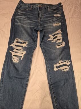 American Eagle Womens Regular Stretch Ripped Jeans Size 14